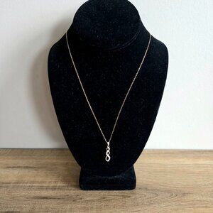 Sterling silver 925 gold plated pendant with cubic zirconia on chain.